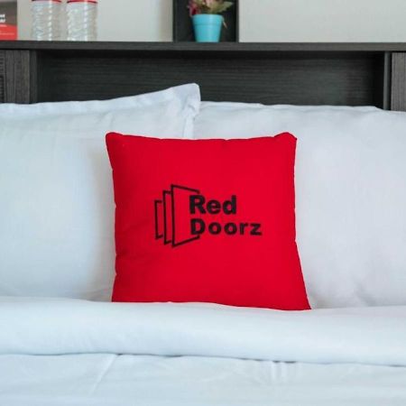 Reddoorz Plus Near Mango Avenue Cebu Kültér fotó