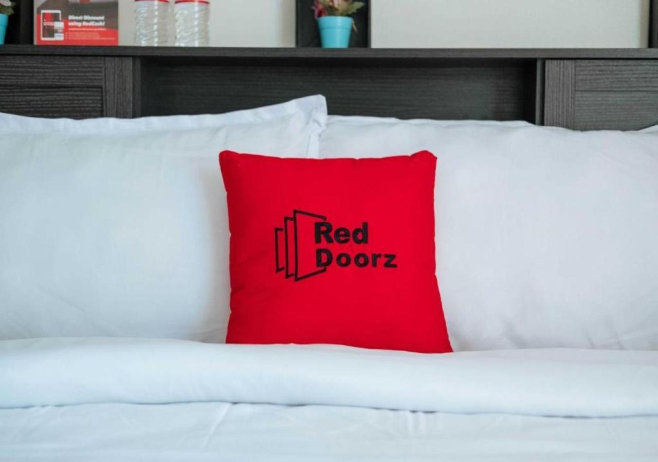 Reddoorz Plus Near Mango Avenue Cebu Kültér fotó